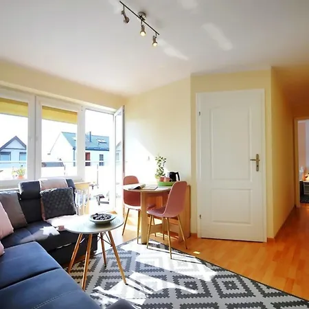 Comfortable Close To The ウストロニエ・モルスキエ