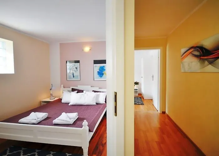 アパート Comfortable Close To The