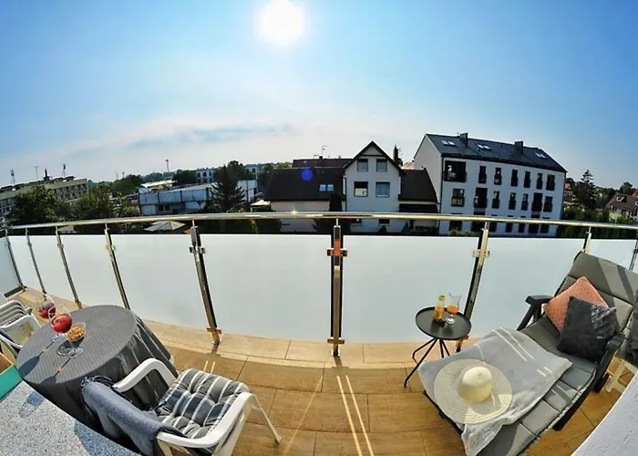 Comfortable Close To The ウストロニエ・モルスキエ