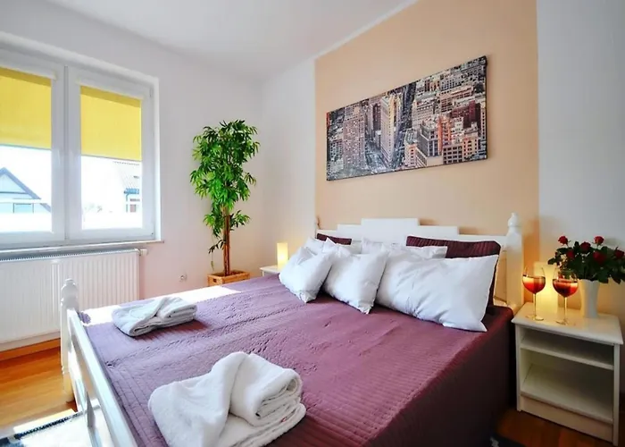 Comfortable Close To The ウストロニエ・モルスキエ