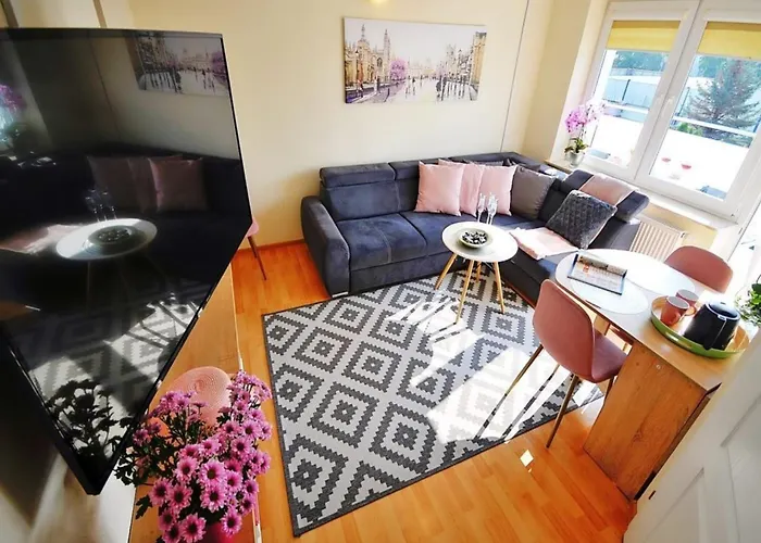 アパート Comfortable Close To The