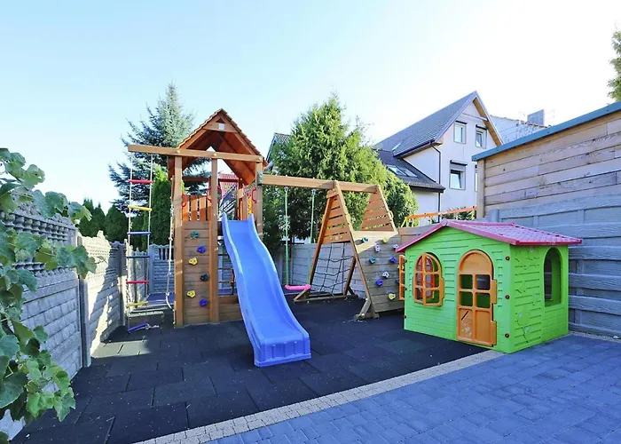 アパート Comfortable Close To The ウストロニエ・モルスキエ